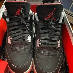 It’s size 9 and it’s a very trending shoe at 2022 17 Best Sneakers of 2022: The Year main image 4